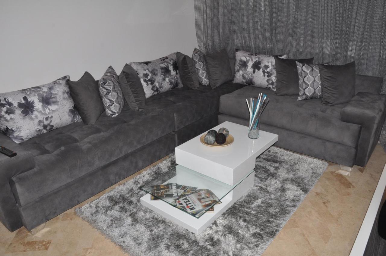 Val Fleuri Apartment With Balcony, Casablanca Eksteriør billede